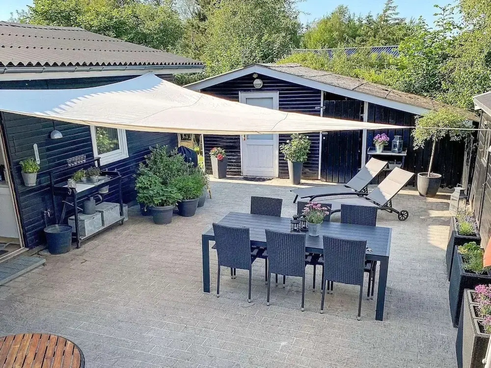 6 Person Holiday Home in Hals