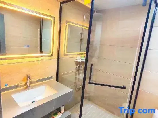 Sanhong Hotel