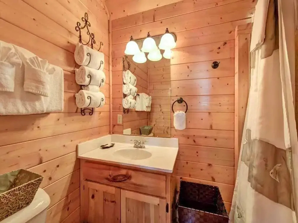 Favored by Fortune - Three Bedroom Cabin