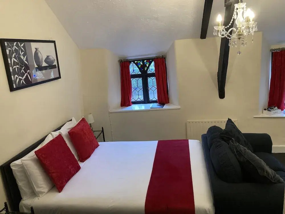 The Cridford Inn
