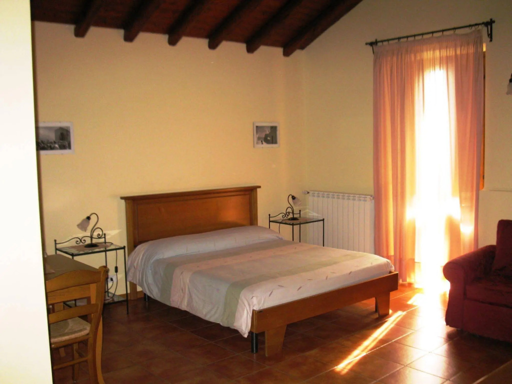 La pietra antica O munti