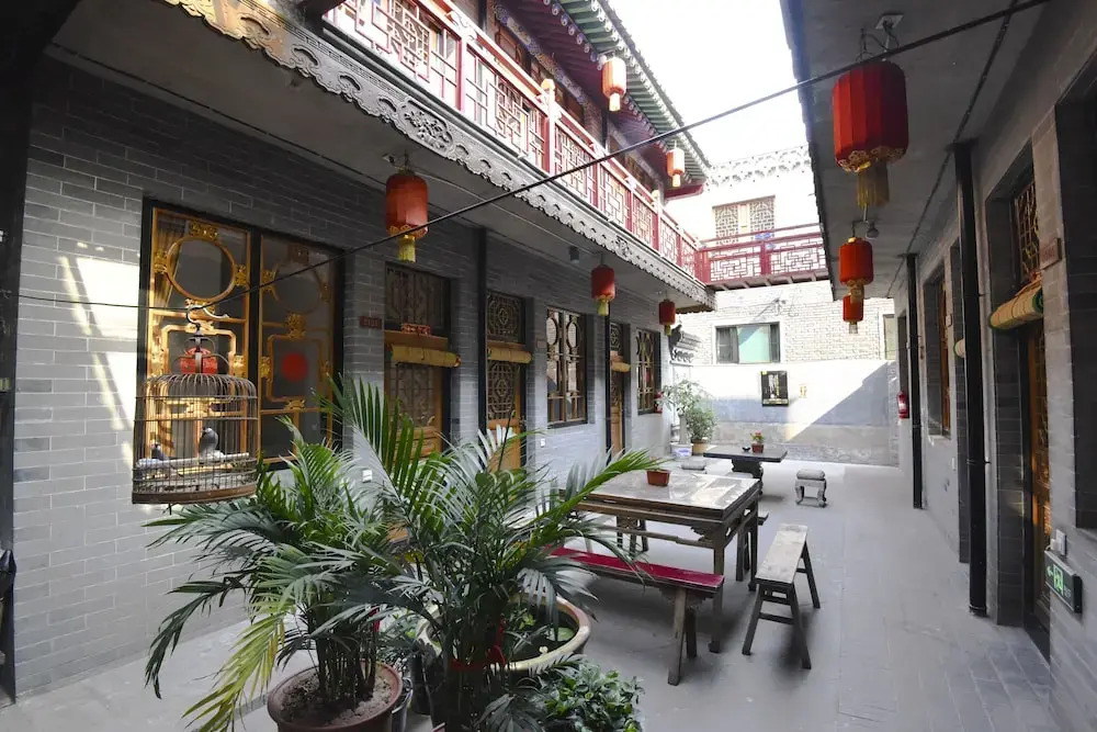 Longyuan Inn
