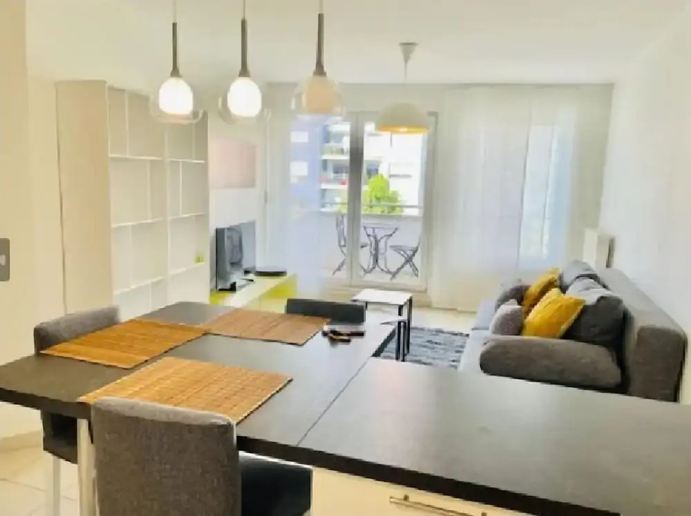 Cosy 1 bedroom flat in Limpertsberg