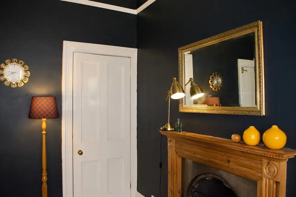 Vintage-style Apartment In Lovely Leith