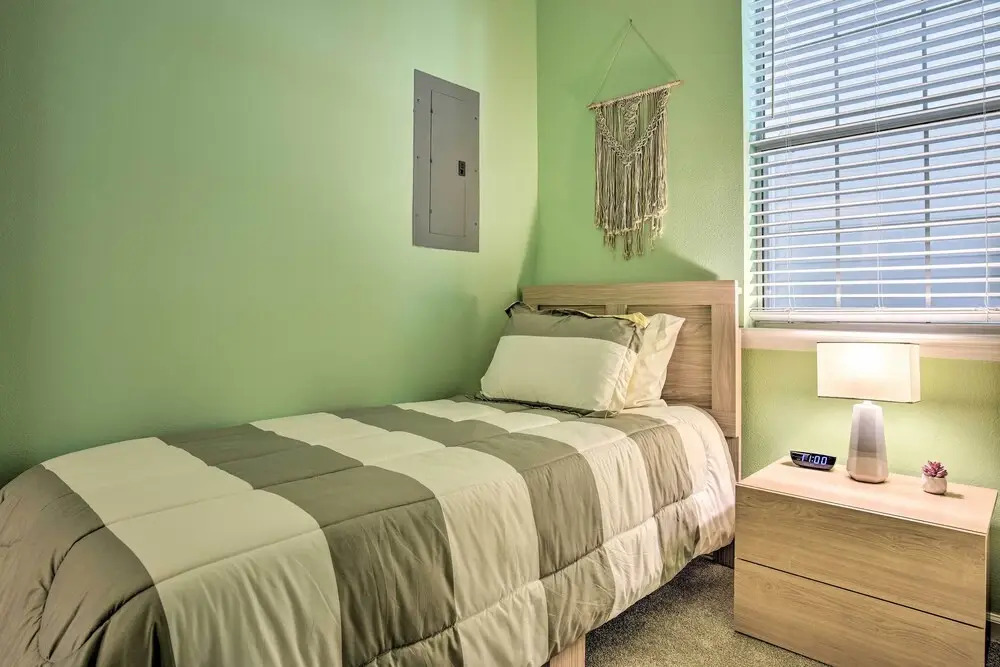 First-floor Myrtle Beach Condo w/ Pool Access!