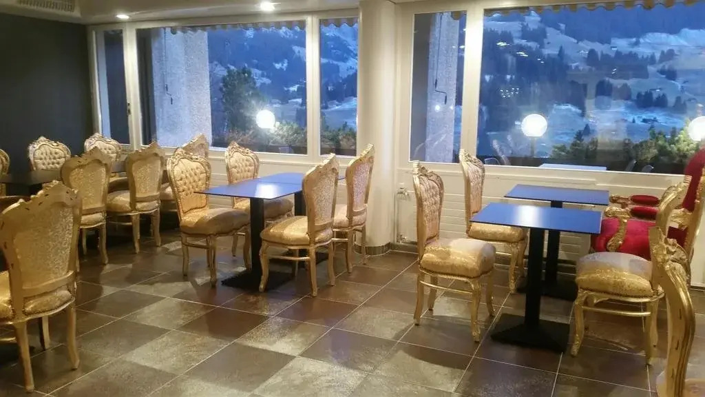 Hotel Crystal
