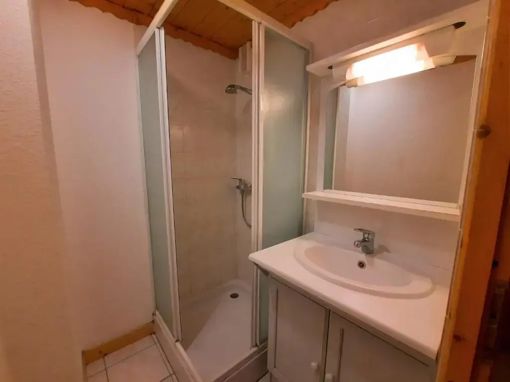 Appartement Les Menuires, 4 pièces, 10 personnes - FR-1-452-92
