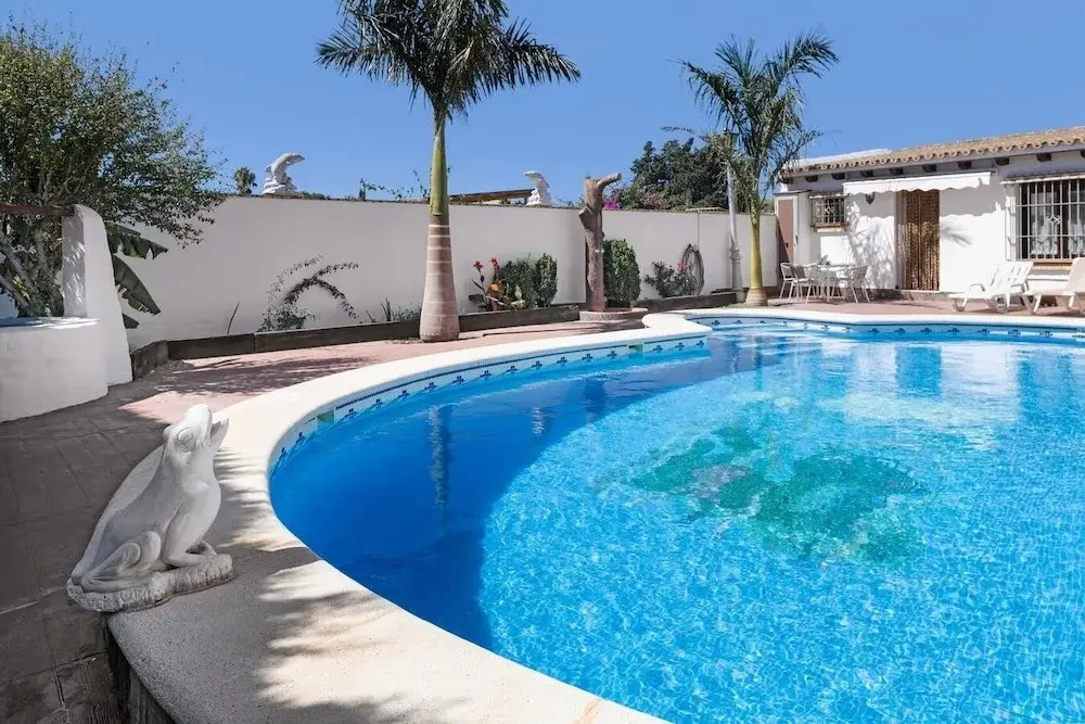 Apartamentos con Wifi y piscina
