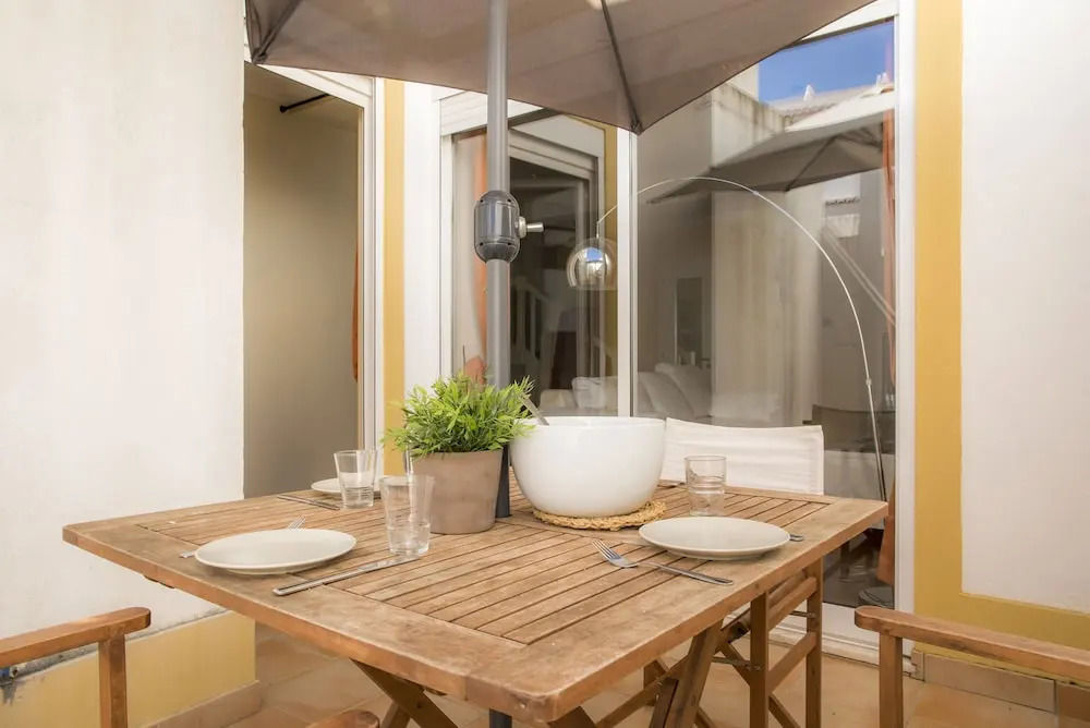 B36 - Backstreet Duplex in Lagos by DreamAlgarve
