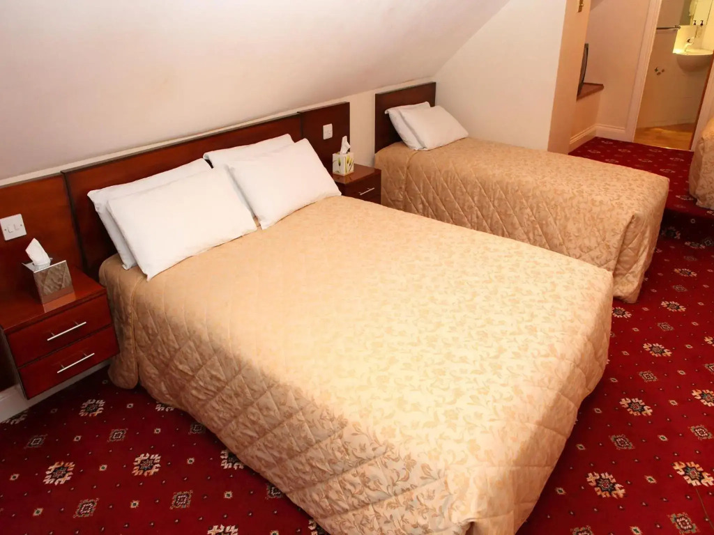 Gatwick Cambridge Hotel