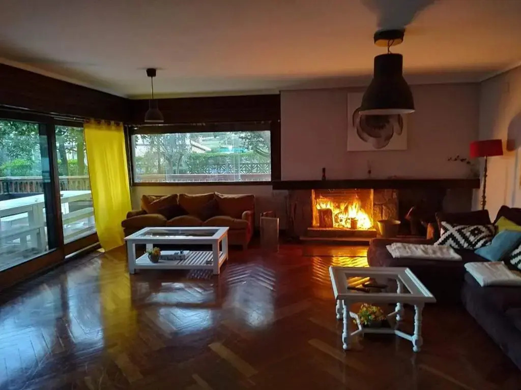 Azkorri Beach House