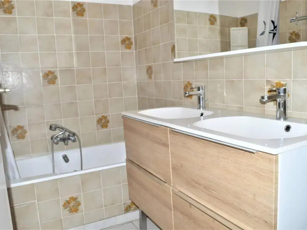 Appartement Cavalaire-sur-Mer, 3 pièces, 6 personnes - FR-1-226B-112