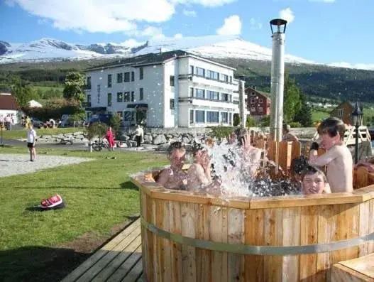 Innvik Fjordhotel - Misjonheimen