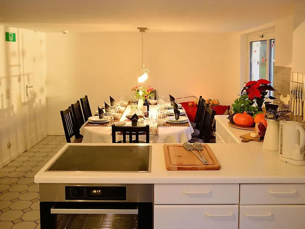Ruhiges, gemütliches Ferienhaus mit großem Garten
