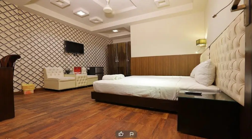 Khayyam Hotel
