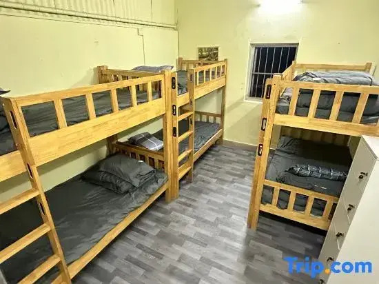 Zhanjiang Old Street Corner Youth Hostel