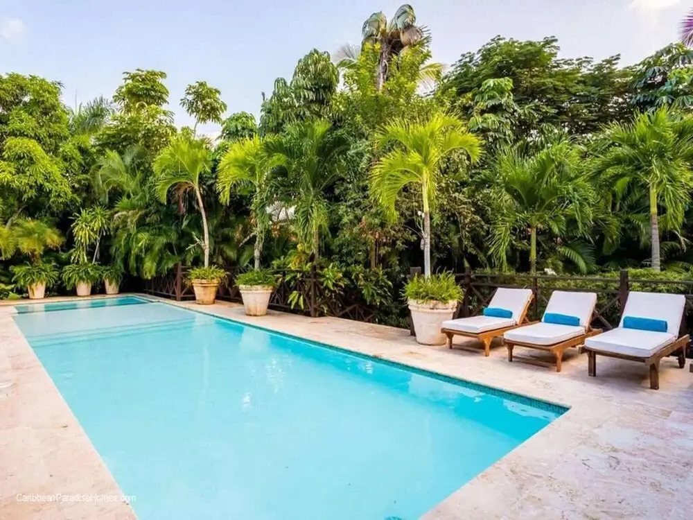 Sunny Vacation Villa 62