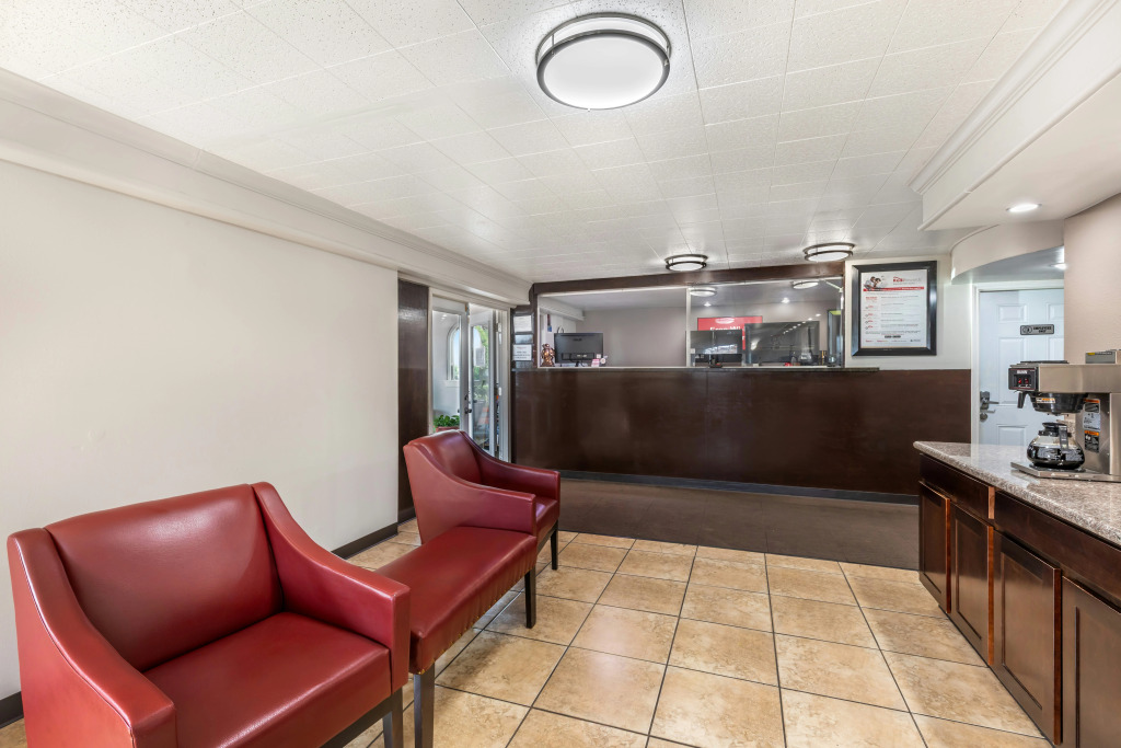 Red Roof Inn North Dallas - Park Central