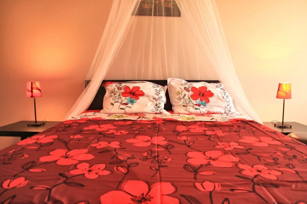 Cozy Apartment near Varna Sea Garden