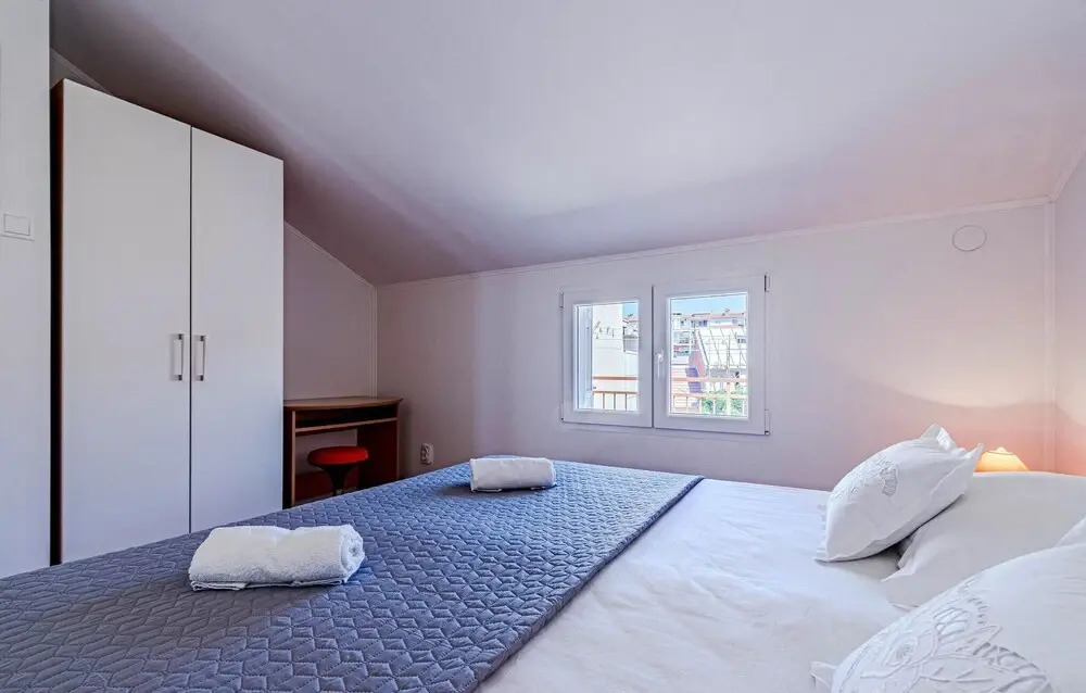 Nice Apartment in Vela Luka With Wifi and 2 Bedrooms
