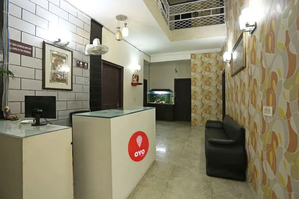Royal Inn by OYO Rooms