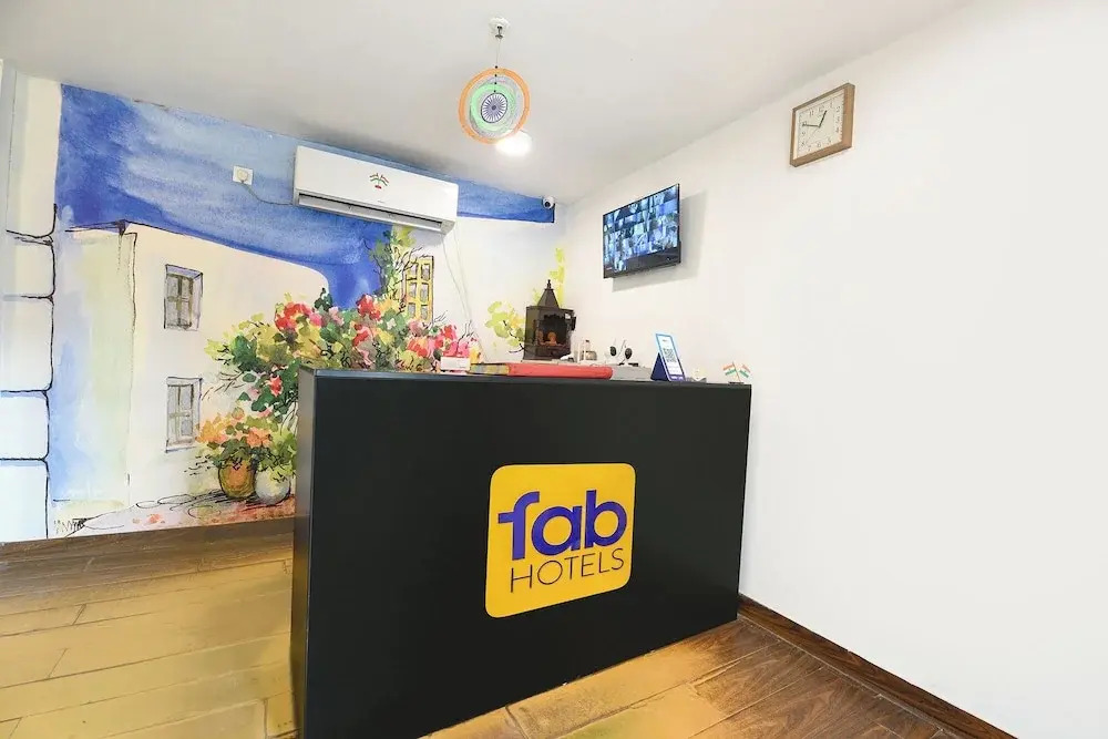 Fabhotel Crescent