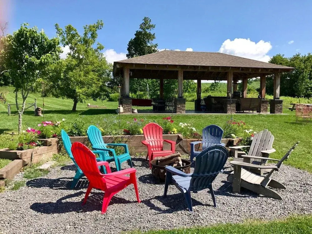 The Meadowlark Inn