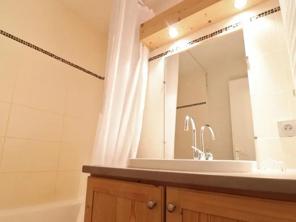 Appartement Méribel, 2 pièces, 4 personnes - FR-1-182-201