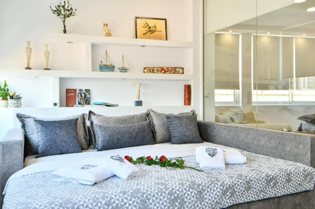 Aeolis Suites