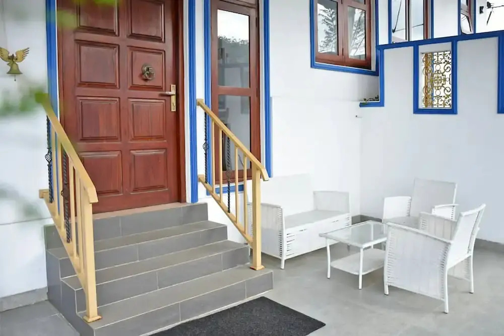 OYO 537 Royal Bungalow