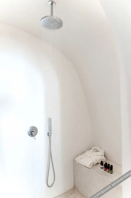 Spiliotica Hotel Santorini