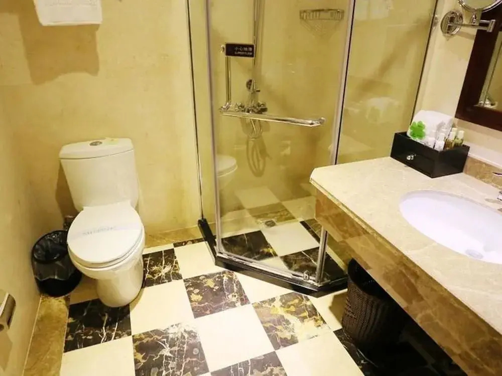 Zhonghe World Trade Hotel