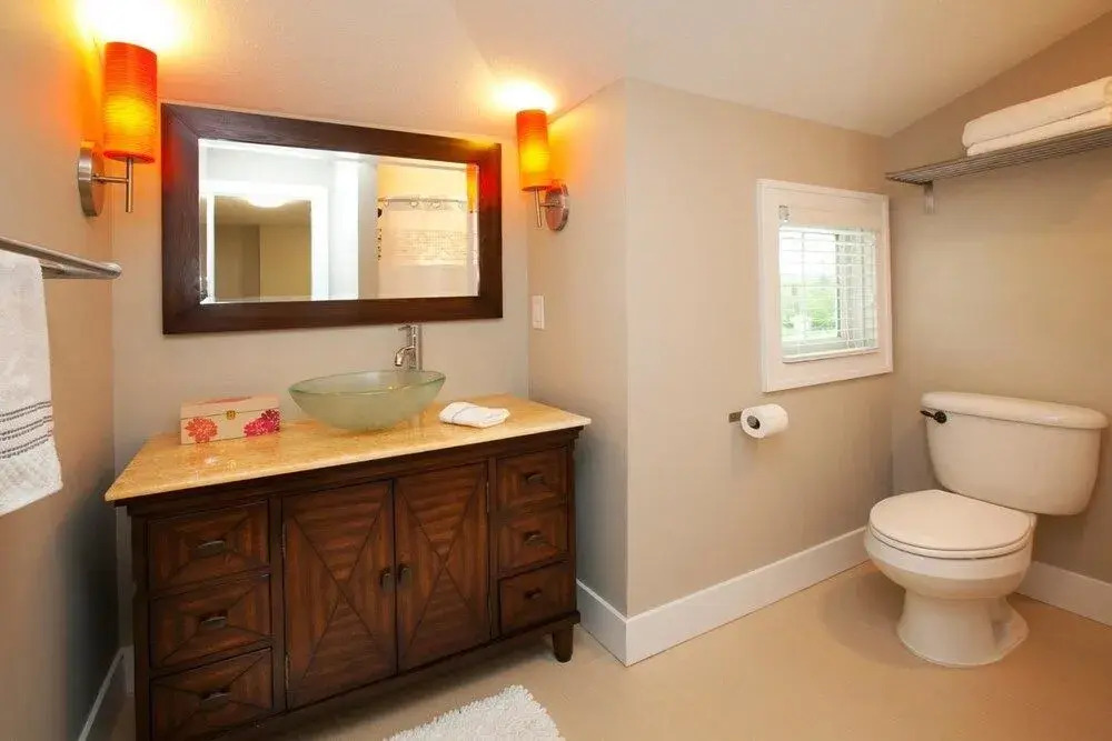 Swing Bridge Condo - Unit 10