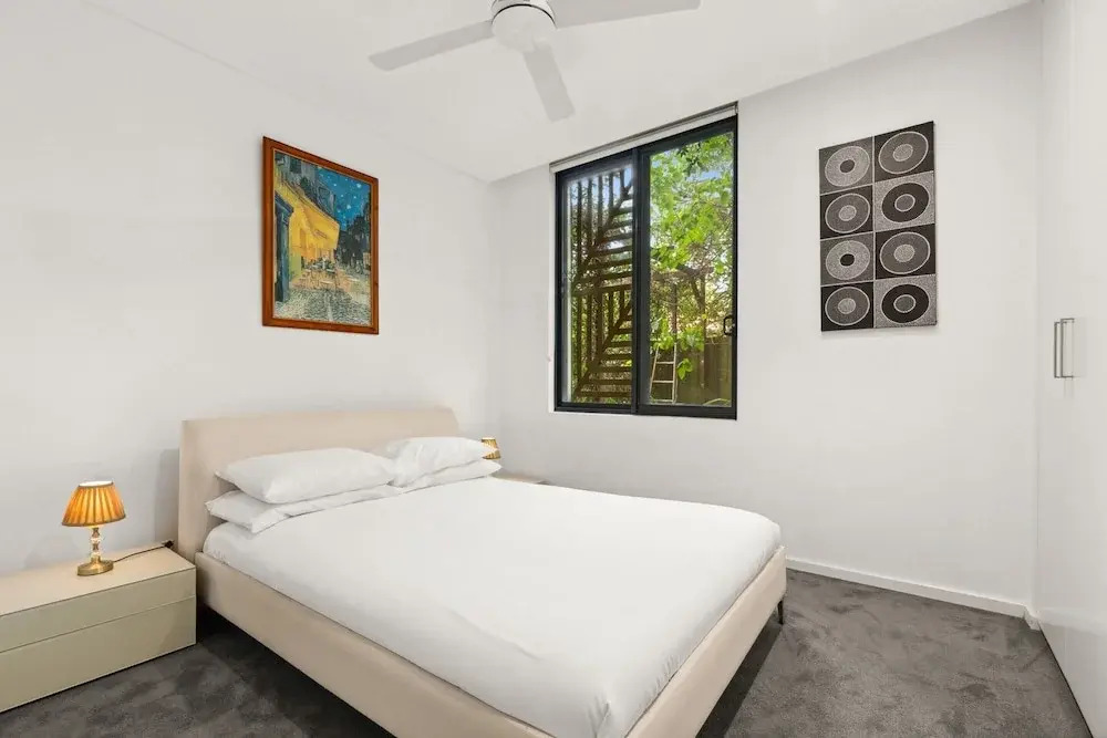 Spacious 2-bed Retreat With BBQ & Courtyard