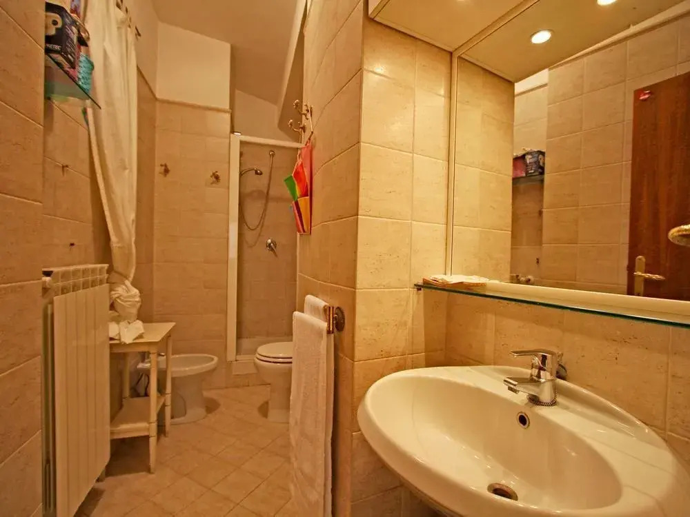 Travel & Stay - Pianellari