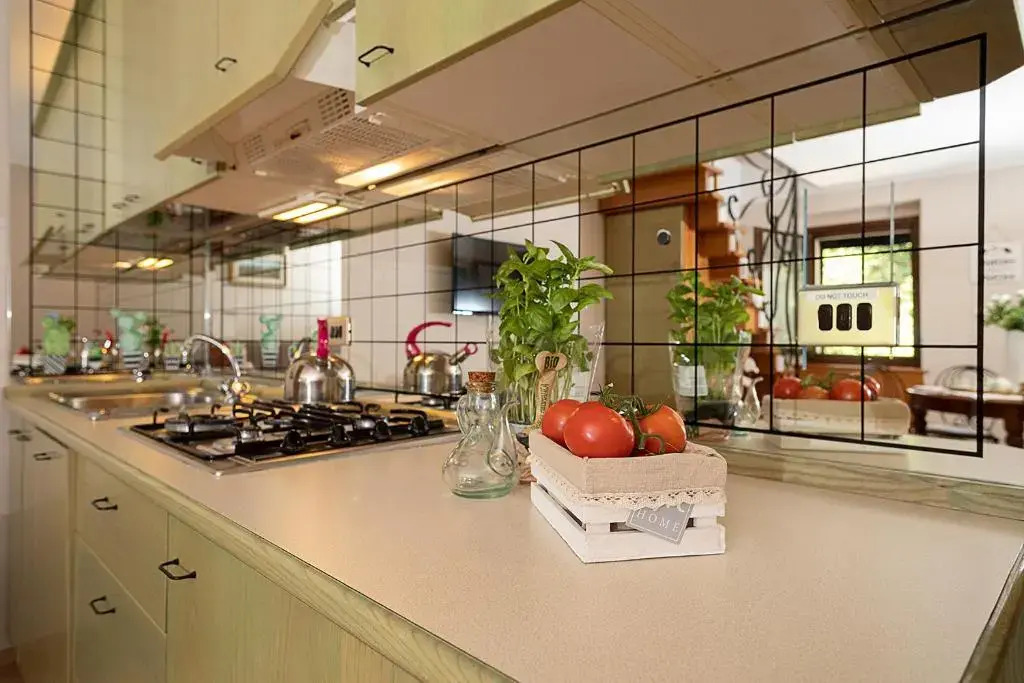 APARTMENT PERGOLANA 11 - Regarda Travel