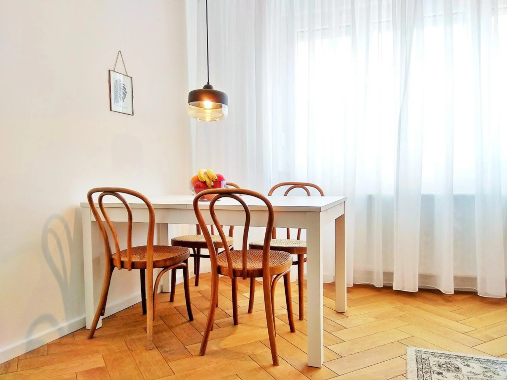 Poet's Street Apartment
