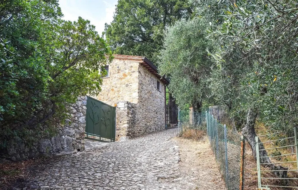 Gorgeous Home In Greppolungo