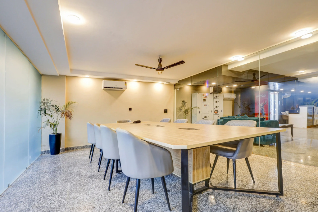 Townhouse Oak Udyog Vihar