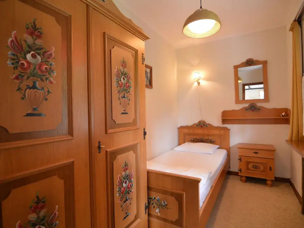 Cozy Chalet With Private Garden Near the Forest