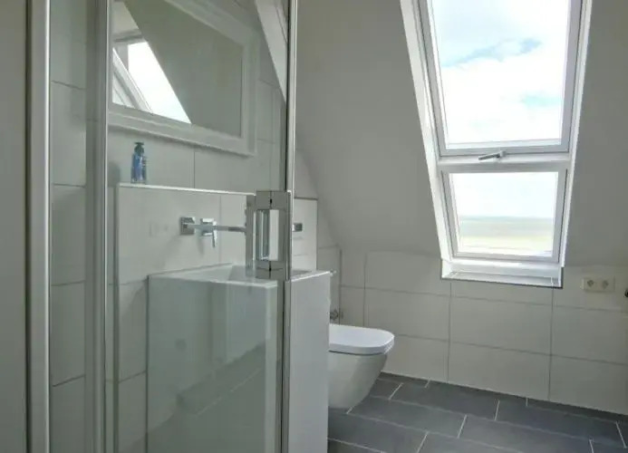 Hafenblick - komfortable, sonnendurchflutete Ferienwohnung