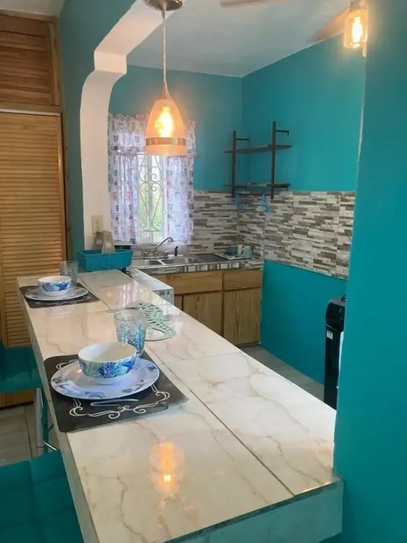 Yanceylargo Estate - Newly Renovated 3 Br Villa W Gorgeous Mountain Views 3 Bedroom Villa by RedAwning