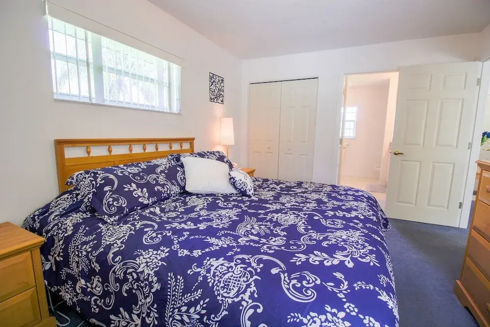 Beautiful & Sunny Pool With Golf View 4 Bedroom Home by RedAwning