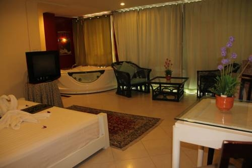 Chanisara Guest House