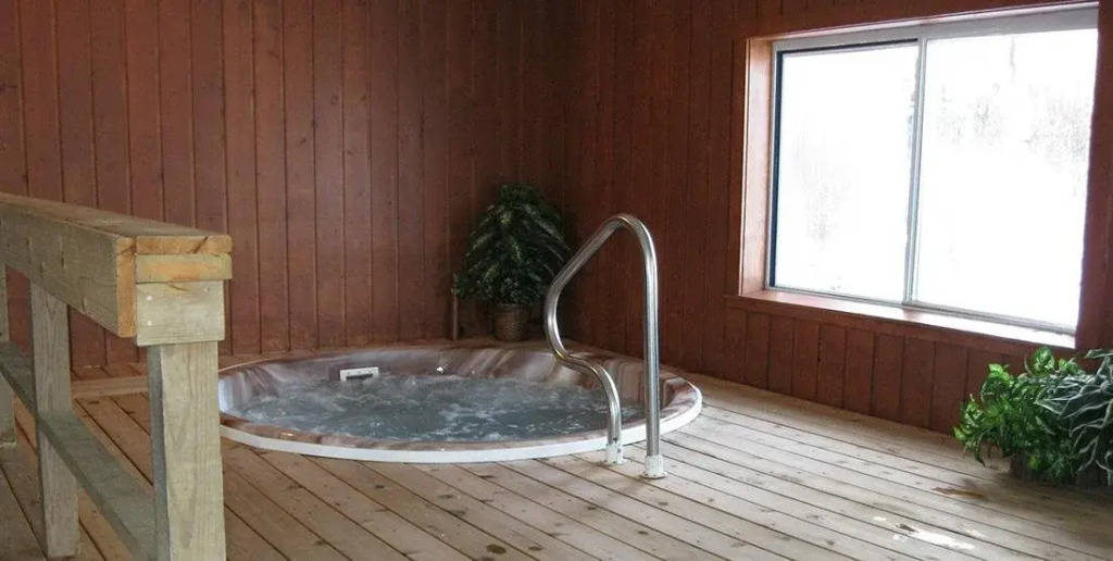 Cedar Hill Lodge