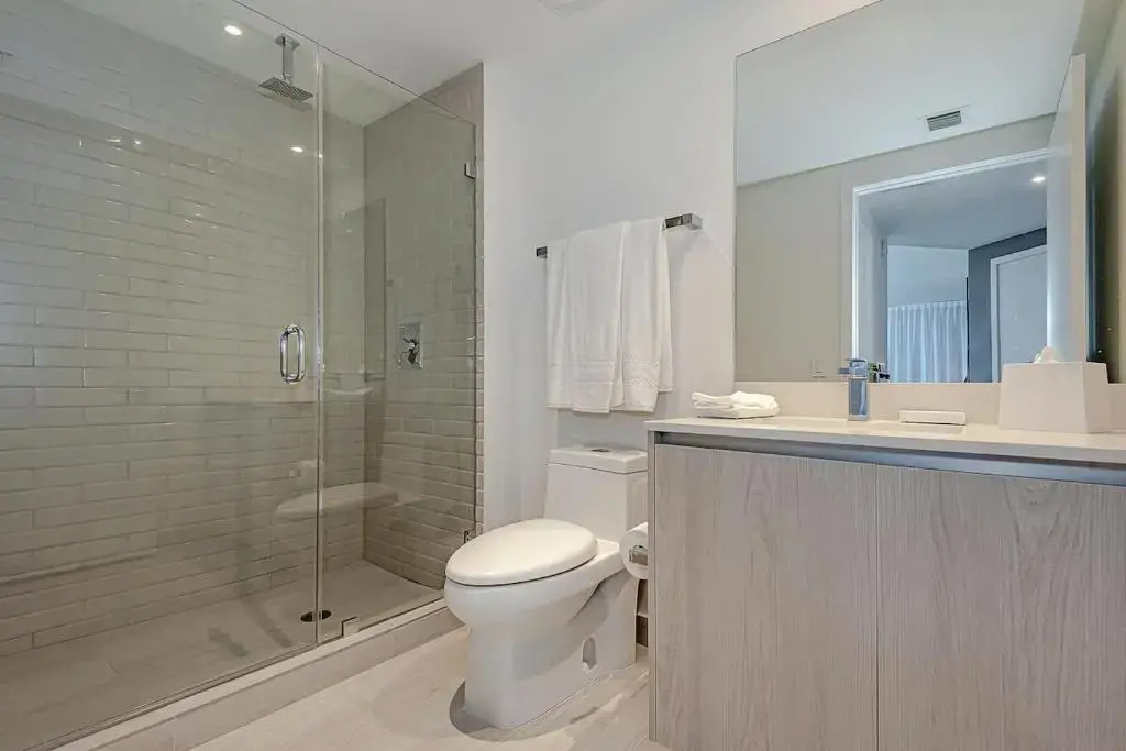 5 STARTSAMENITIES Luxury 2BR. FRONT Ocean & Bay VIEW