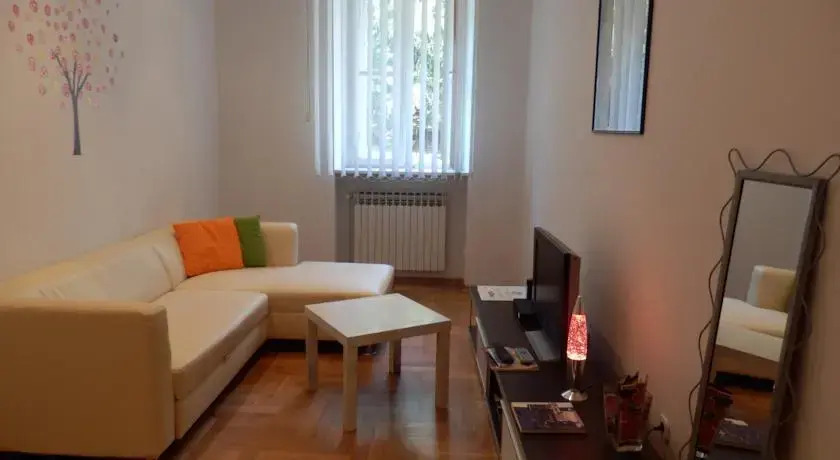 Apartment Nest Funky