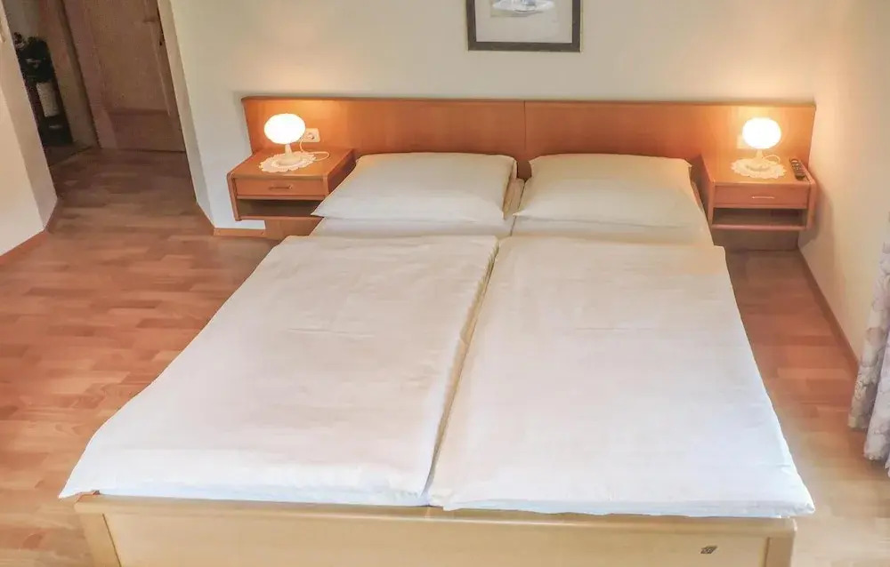 Awesome Apartment in Mühlbach With 2 Bedrooms and Internet
