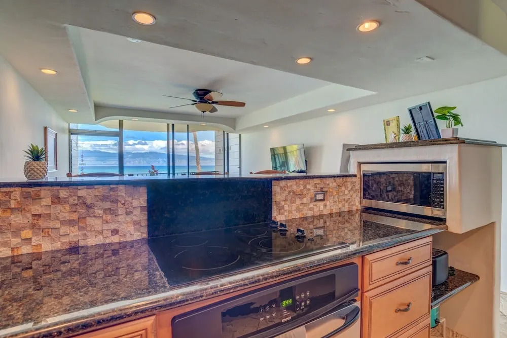 Kahana Reef #310 1 Bedroom Condo by RedAwning
