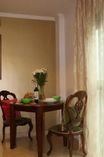 Tiffanys Apartment